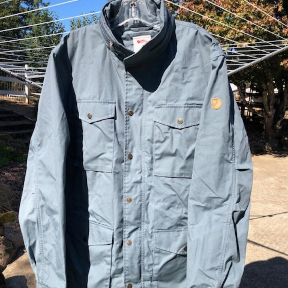 FJall Raven G-1000 All Weather Durable Greenland Waxed Jacket XL  Never Worn